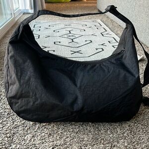 Large Baggu crescent bag black